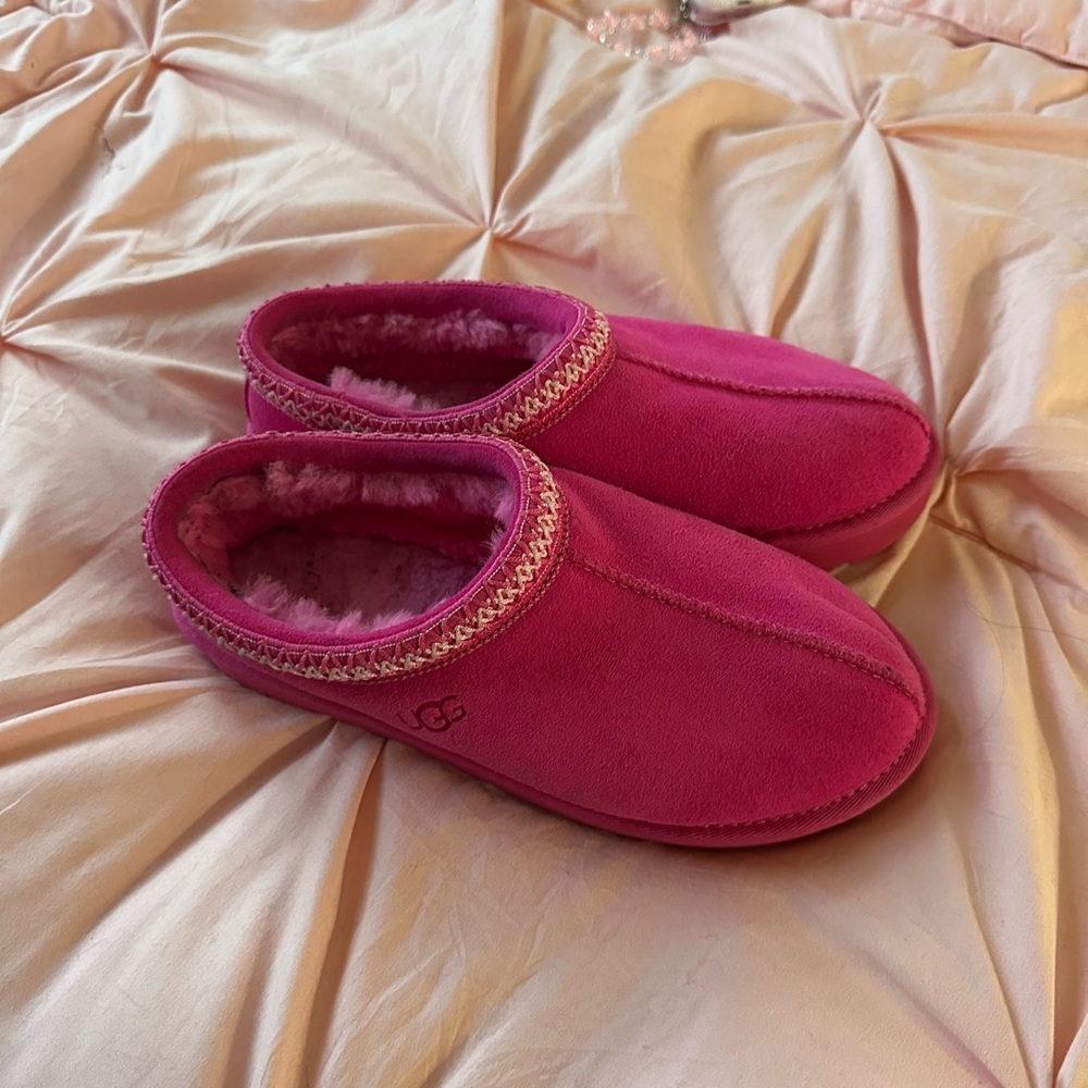 Pink Ugg Tasmans